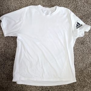 Mens size XL Adidas tshirt